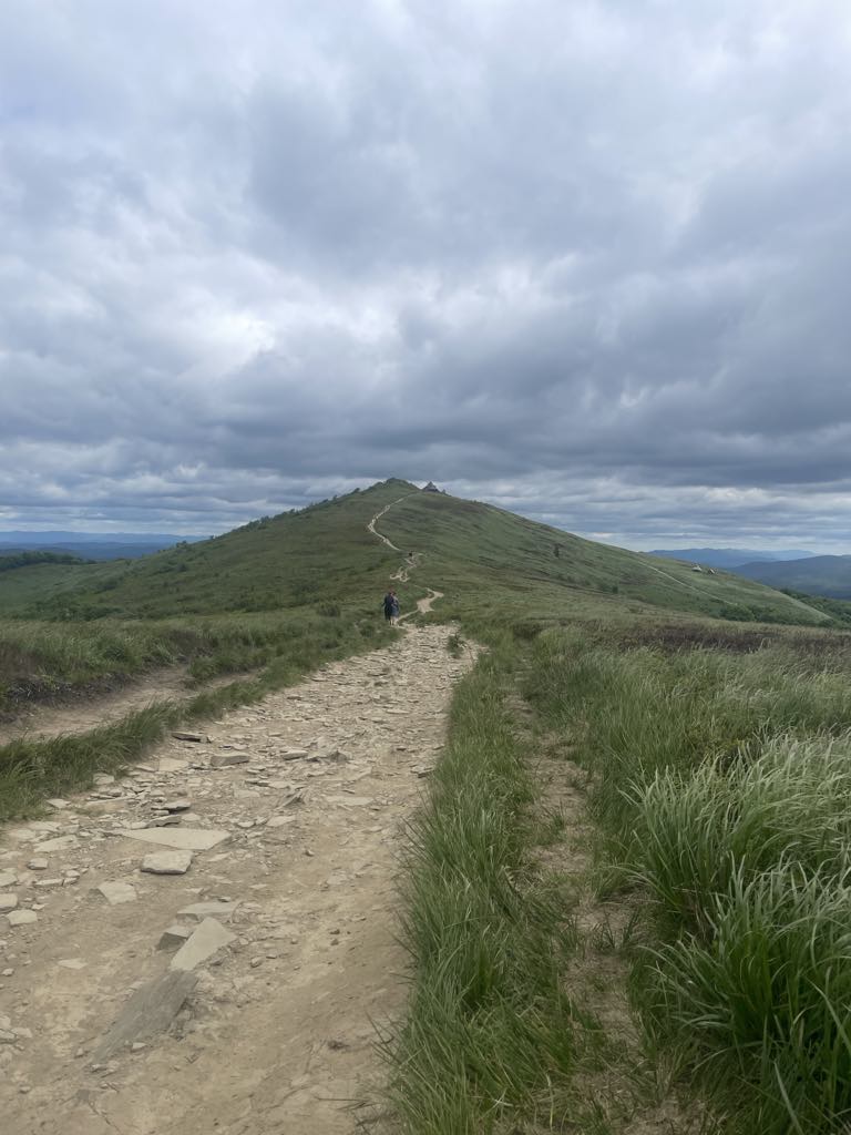 Dlaczego wyjazd w Bieszczady pomógł mi odzyskać klarowność – jako liderowi i człowiekowi?